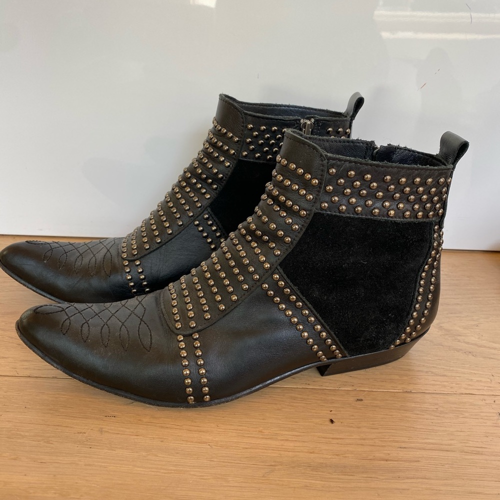 Anine Bing boots